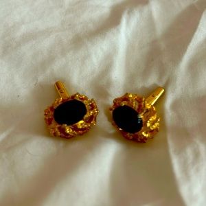 Destino cufflinks with blue lapis